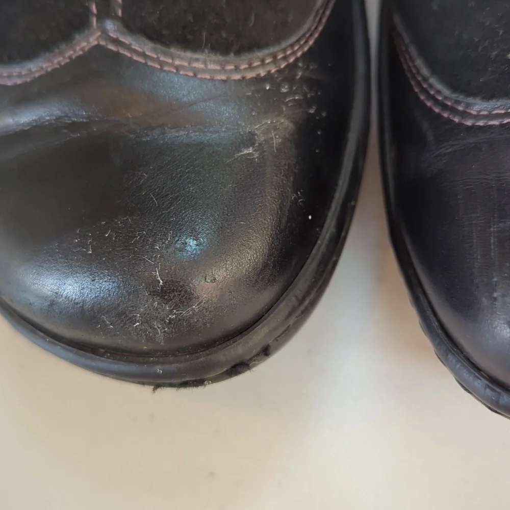 Naot, Oyster, Black Suede/Leather Booties. Sz40/9-9.5 - Picture 10 of 12